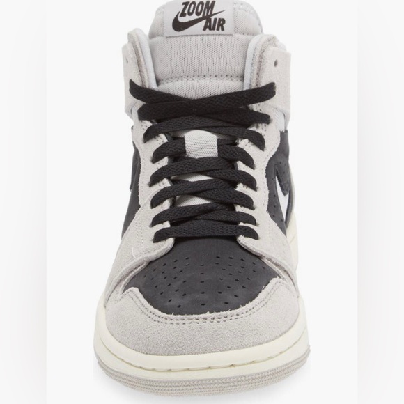 NIB $150 Air Jordan 1 Zoom Comfort 2 High Top Sneaker (Women) in size 5! - Picture 4 of 10